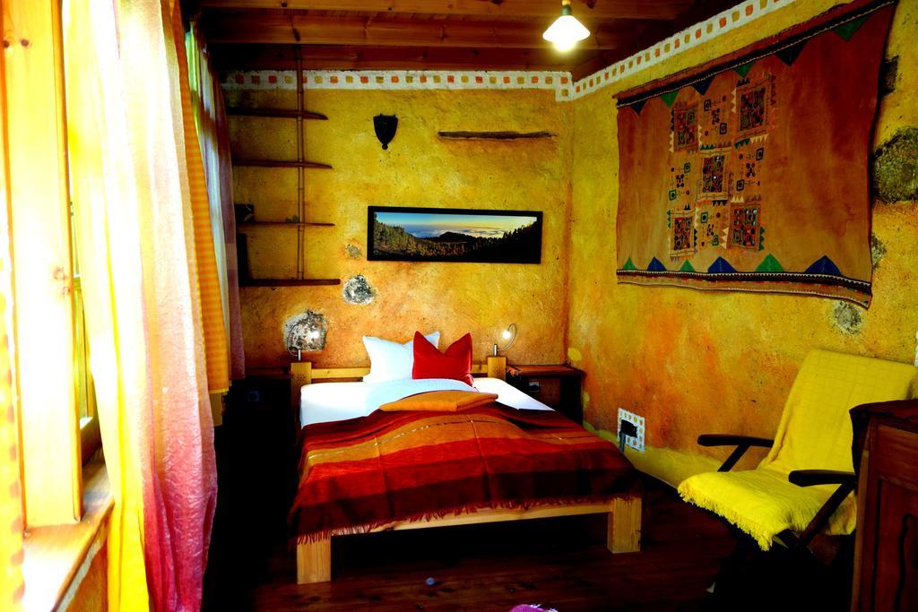 El Porvenir Hostel Los Llanos De Aridane Room photo